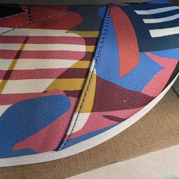 Toms Liberty Fabric Alpargata Liberty Fabric & Print Slip-On Size 9 LE - Picture 16 of 16